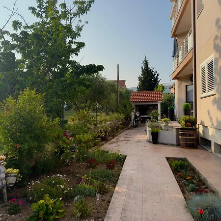 Apartment Dalmatino